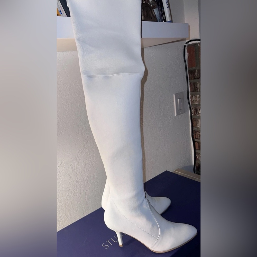 Stuart Weitzman Elegant White Heeled Boots